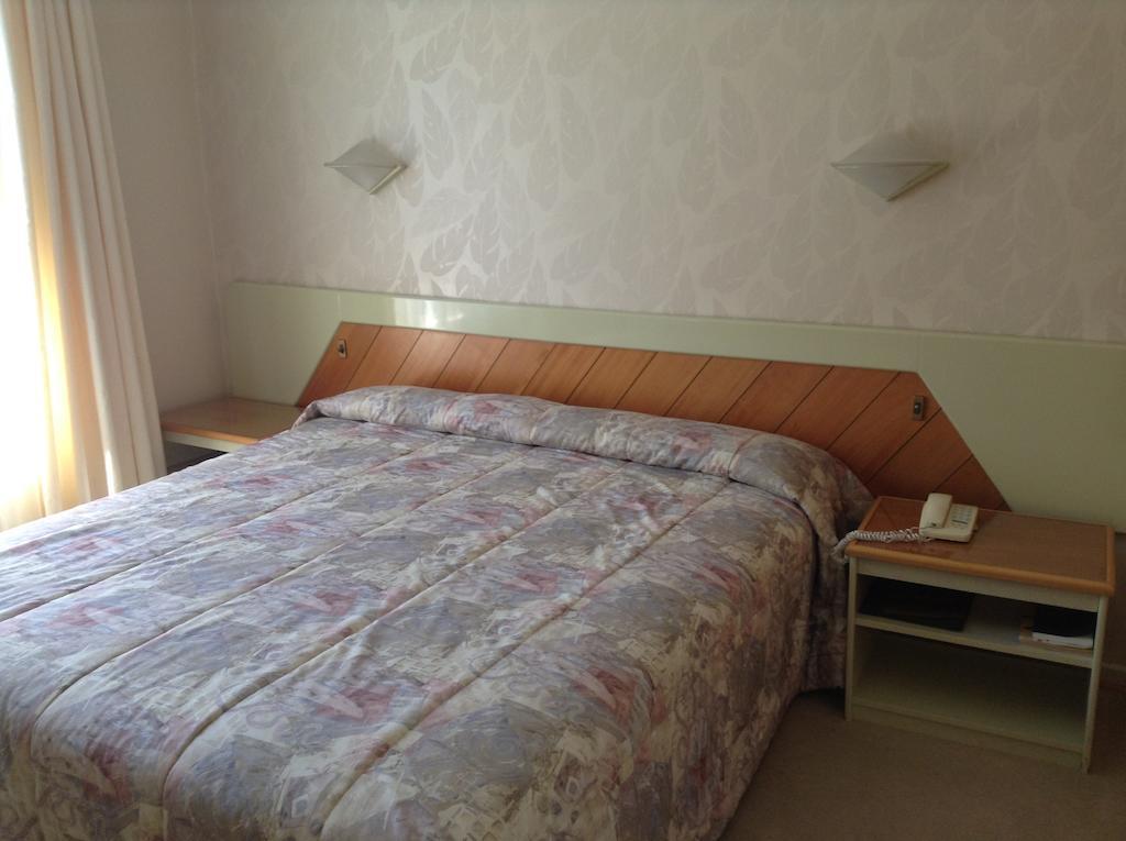 Hotel Terrabella Talca  Pokój zdjęcie